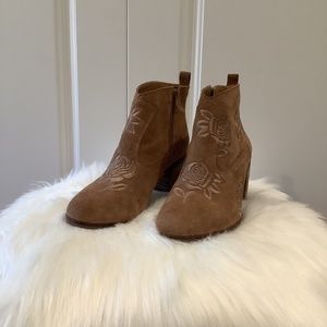 Lucky Brand Size 9 Tan